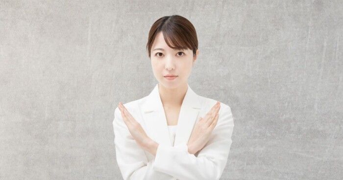 顔の脂肪吸引の後、ダウンタイム中にできれば避けた方がよい行動について説明いたします。